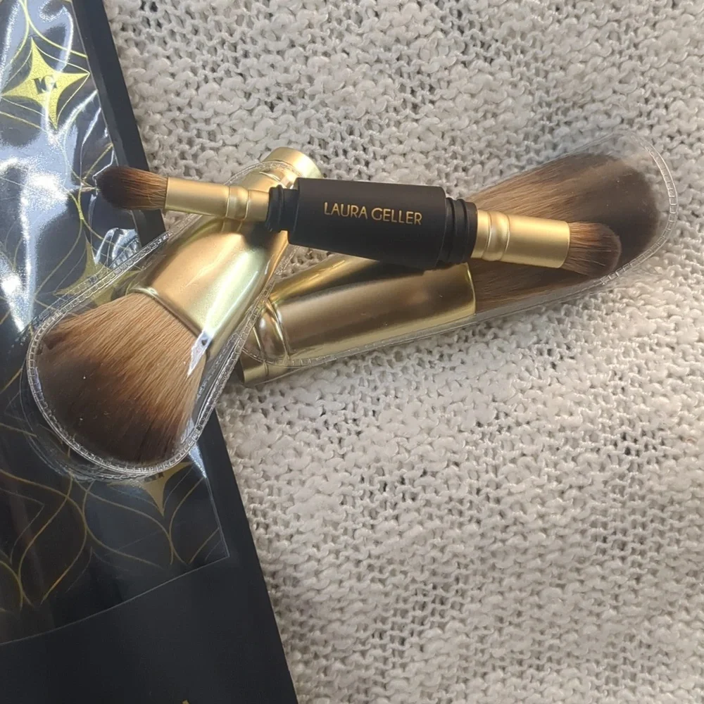 Laura Geller To-Go 4-in-1 Travel Makeup Brush